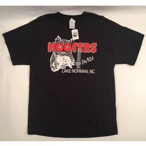 HOOTERS Race City USA Lake Norman NC T Shirt